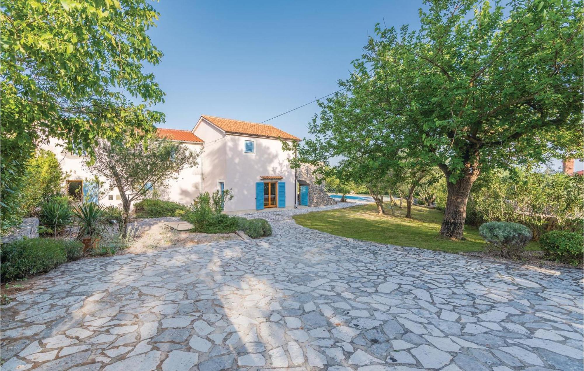 Nice Home In Zgaljici With Outdoor Swimming Pool Skrbčići Zewnętrze zdjęcie